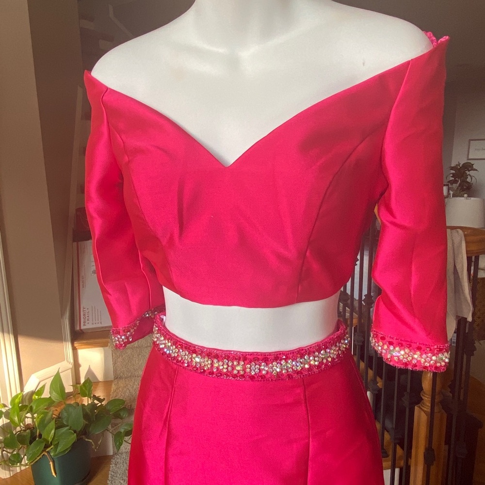 New with tags fuschia size 2